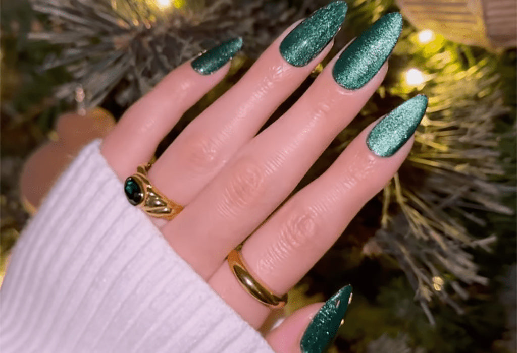 Velvet Nails Look Like Pure Magic on Your Fingertips