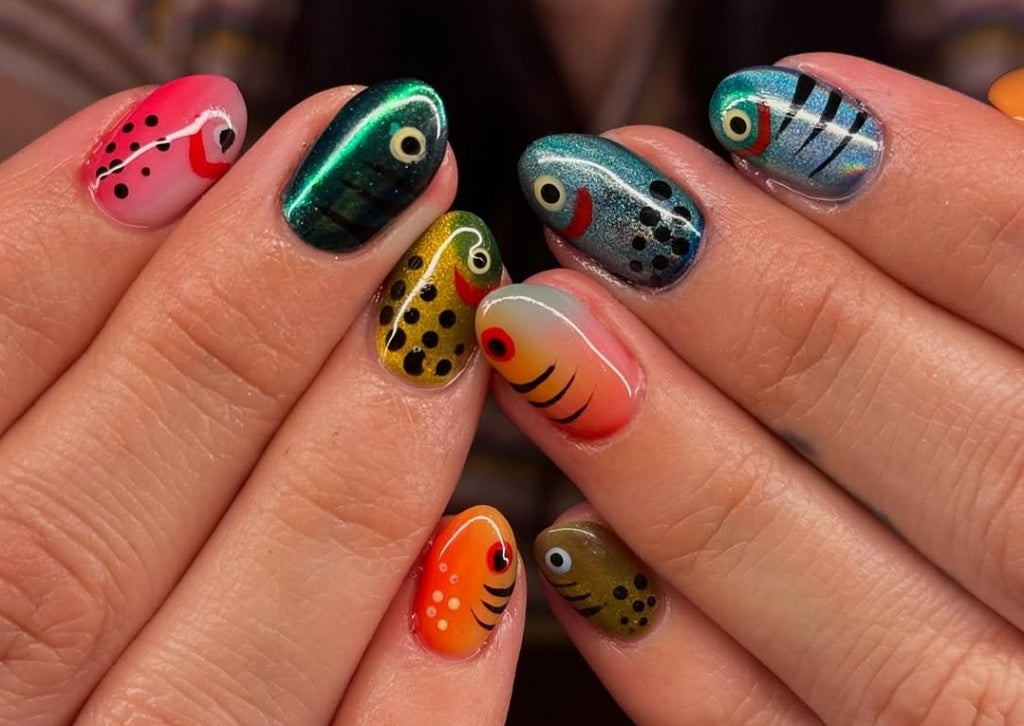 Tremendous Nail Art with Tiny Fish