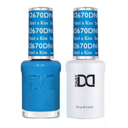 DND Gel Nail Polish Duo - 670 Steel A Kiss