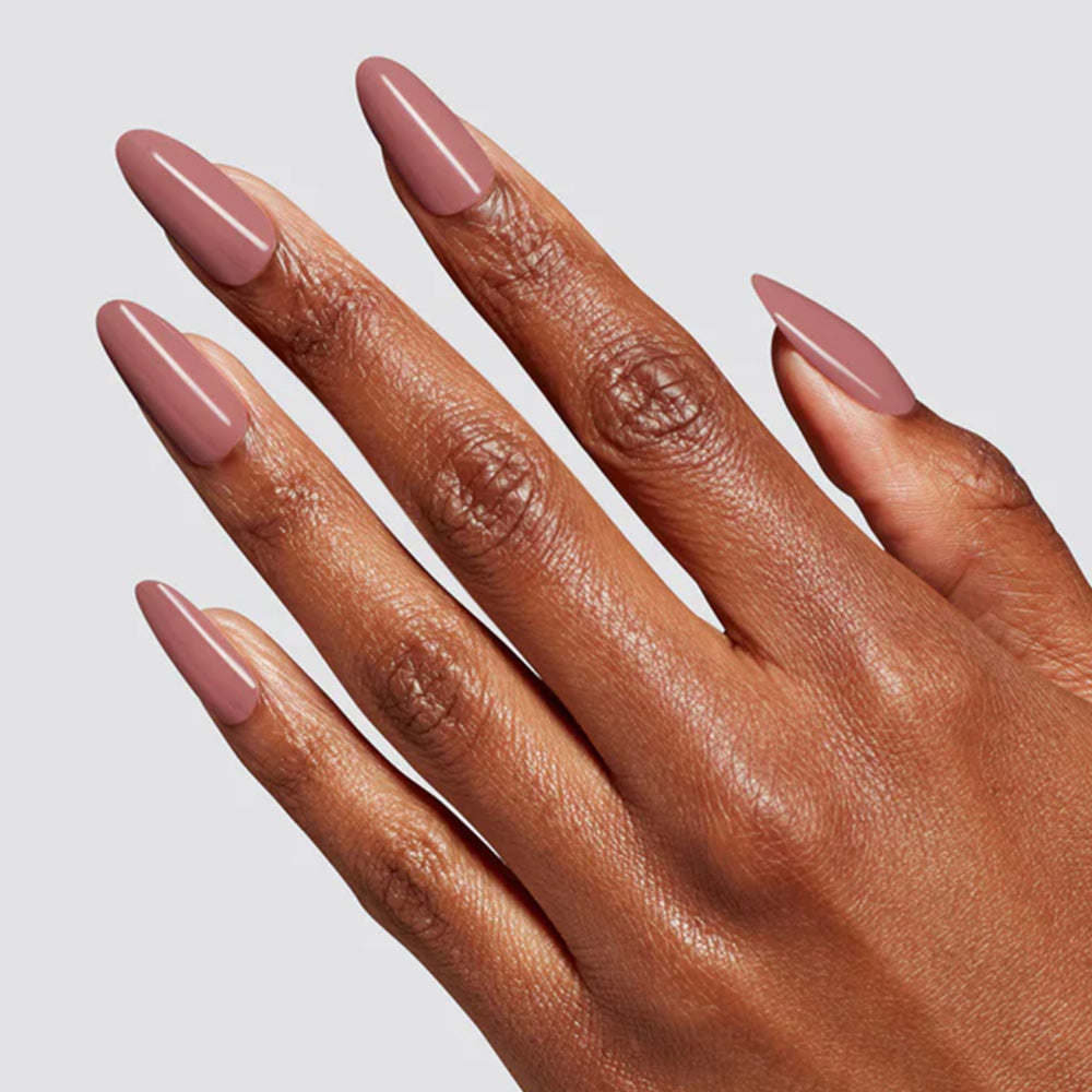 OPI Dipping Powder Nail - E41 Barefoot in Barcelona