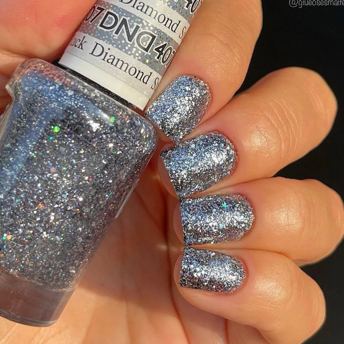 DND Nail Lacquer - 407 Black Diamond Star