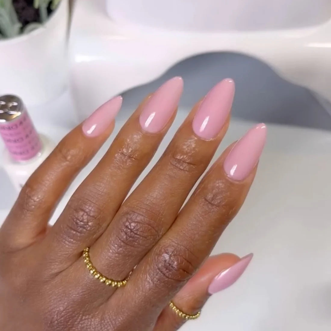 DND Gel Polish - 449 First Kiss