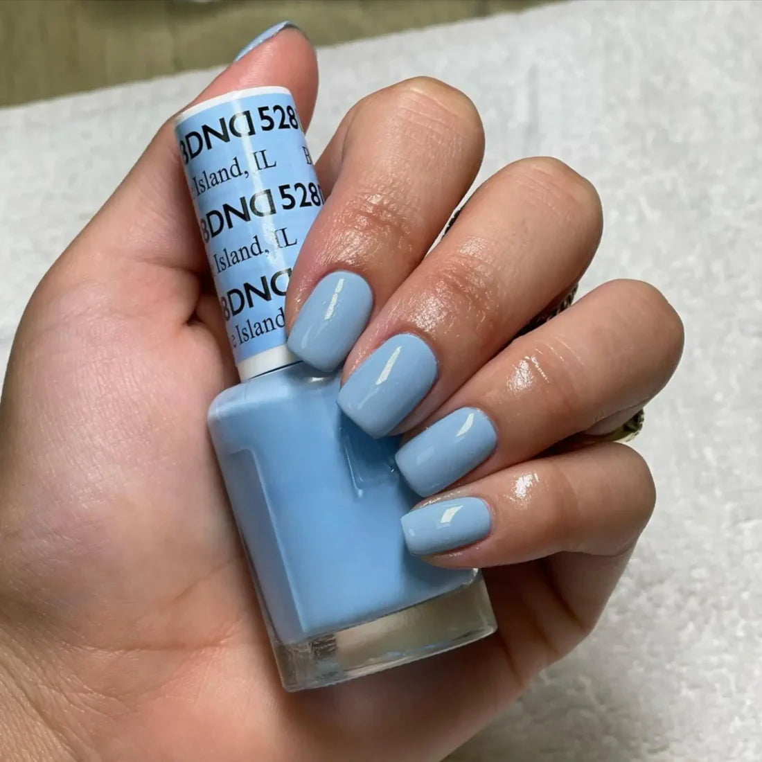 DND Nail Lacquer - 528 Blue Island, IL