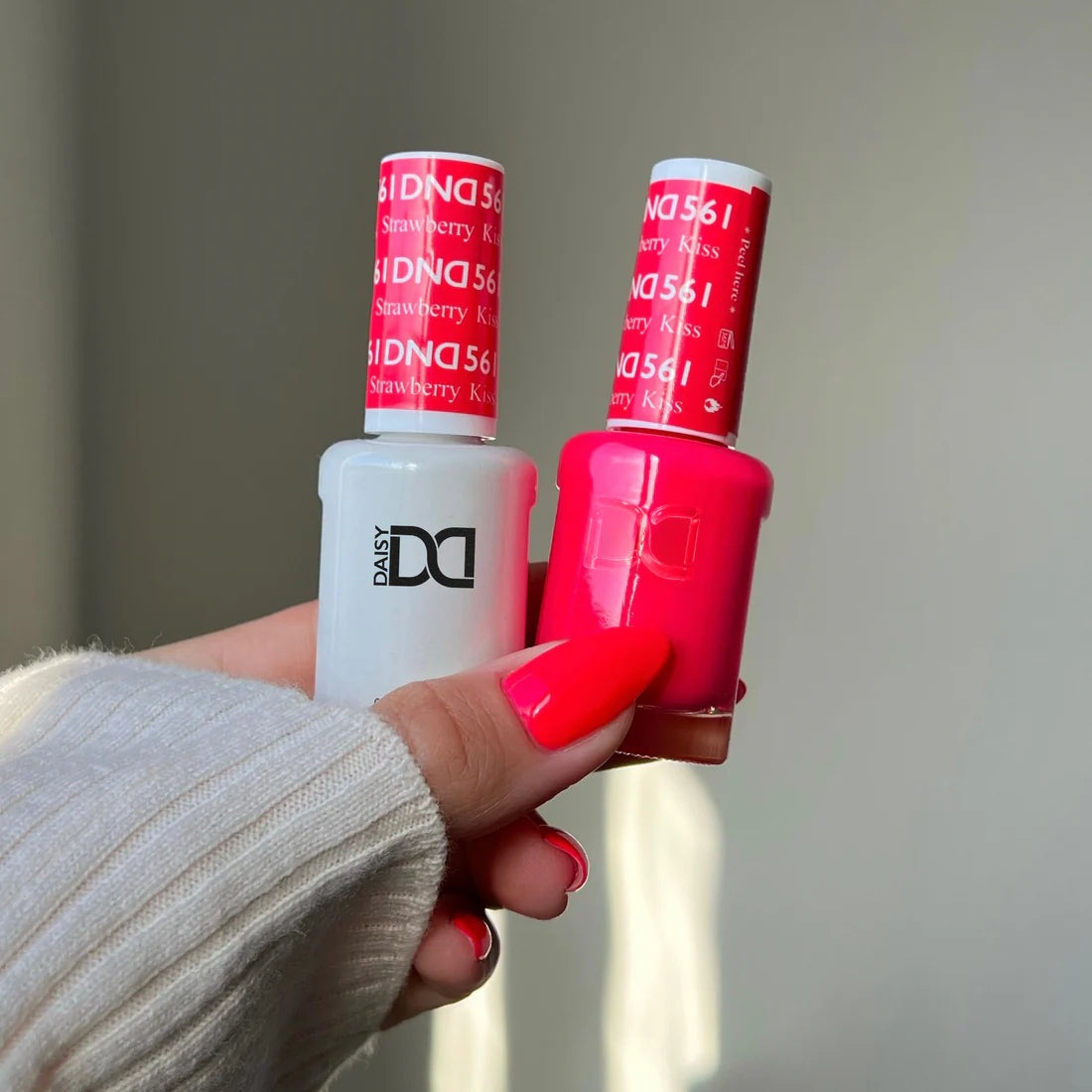 DND Gel Polish - 561 Strawberry Kiss