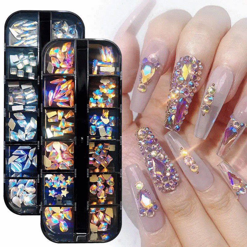 12 Grids Flatback Rhinestones SP0443-01-28 Champagne