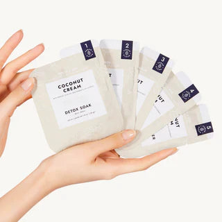 Voesh Pedi In a Box O2 Fizz 5 Step - Coconut  Cream (PCS)