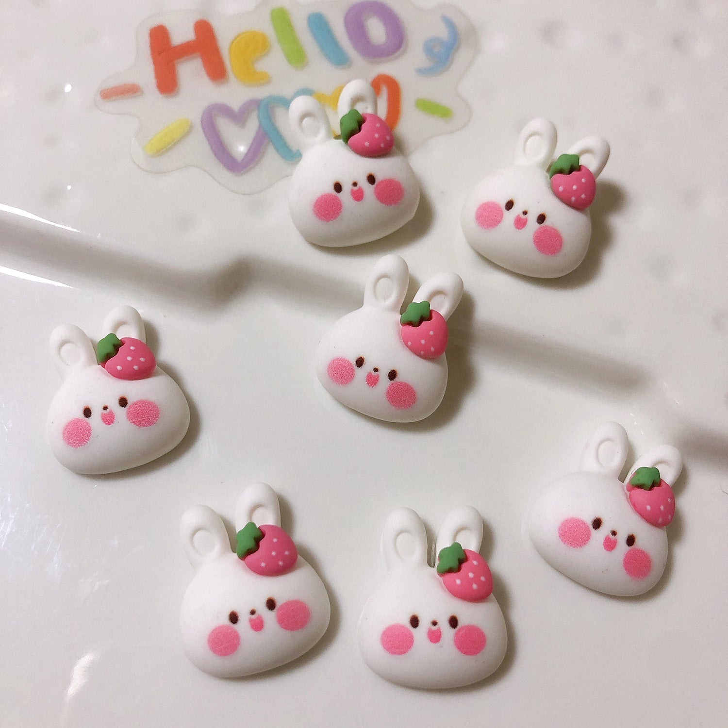 #425-426 2PCS Strawberry Rabbit Charm