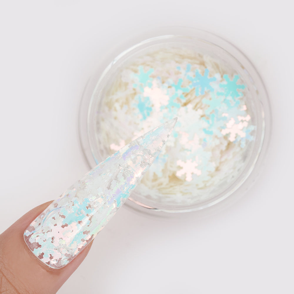 Snowflake Glitter Nails That Shine